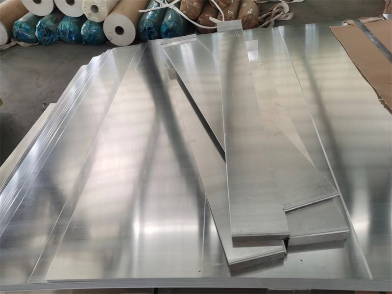 Cutting Aluminum Sheet