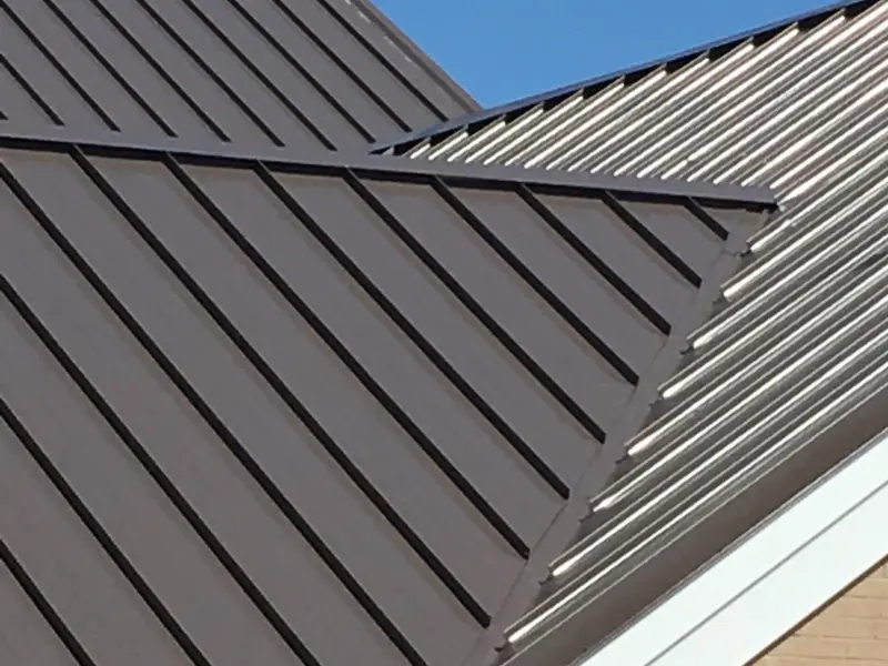 Aluminum roof panels for industrial building