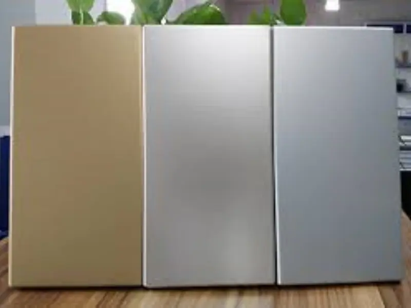 Anodized aluminum plate