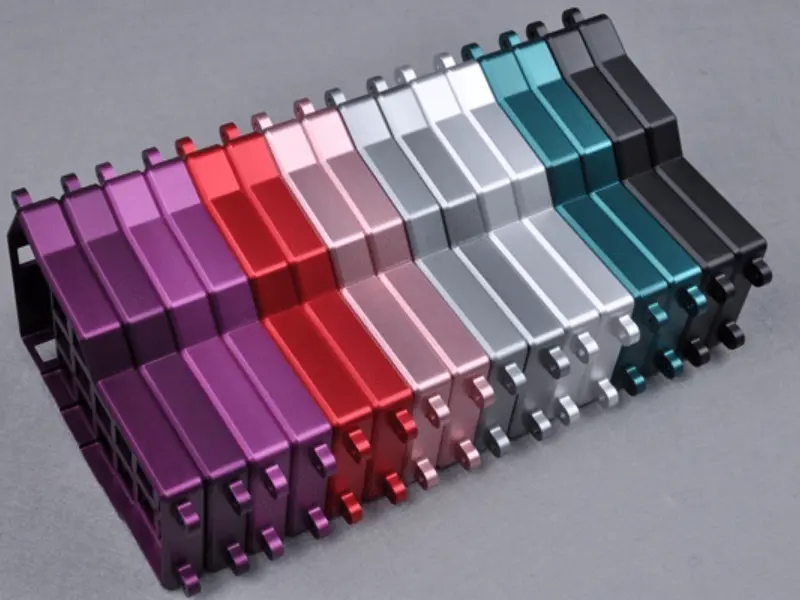 Anodized aluminum plate